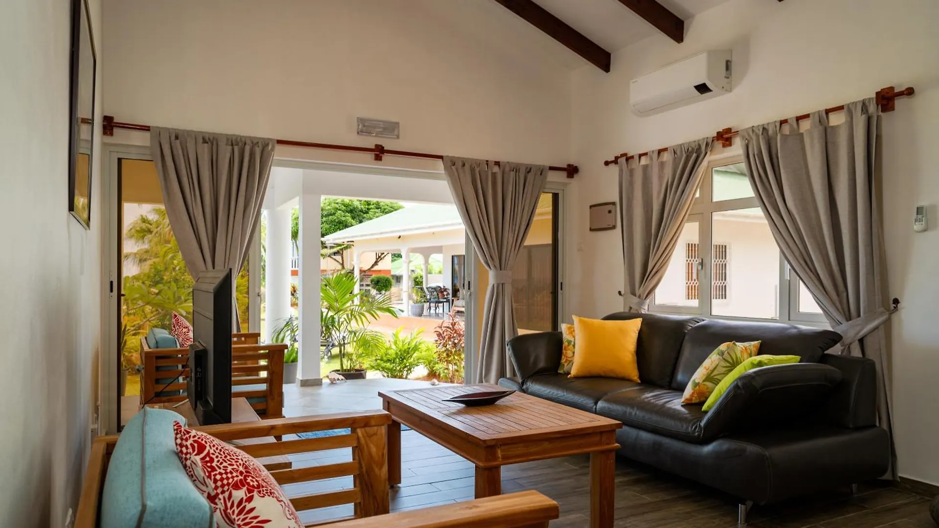 Feriehus Au Cap Self Catering Villa Anse aux Pins Seychellerne
