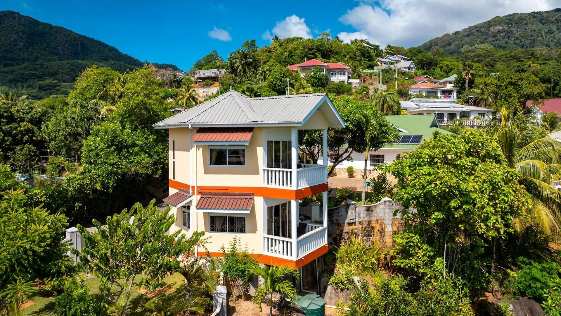 Villa Au Cap Self Catering à Anse aux Pins Hébergement de vacances